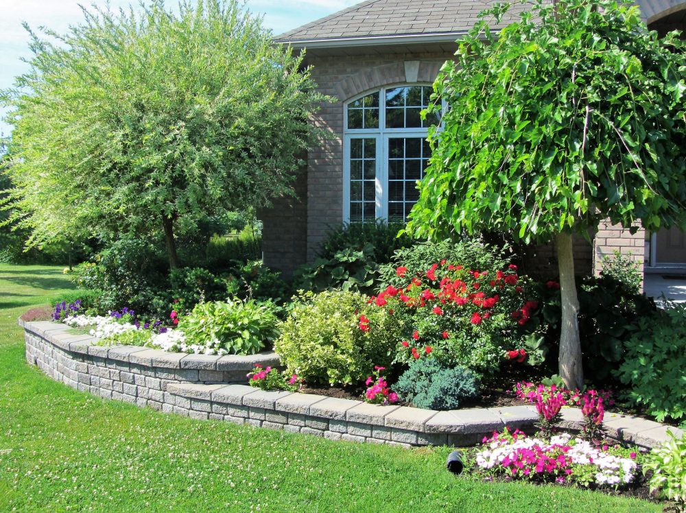 How Retaining Walls Prevent Flooding and Soil Erosion